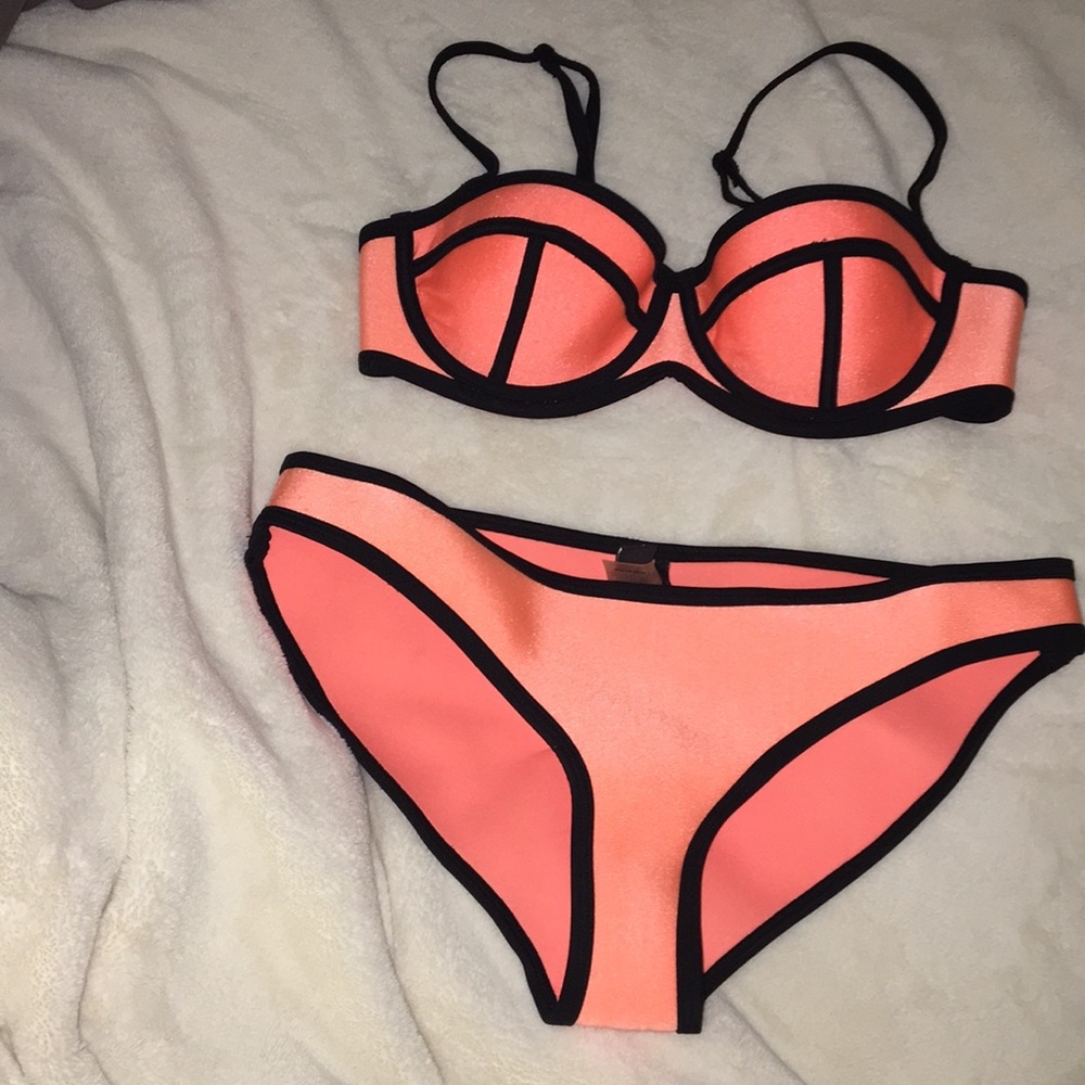 Orange Tringl bikini
